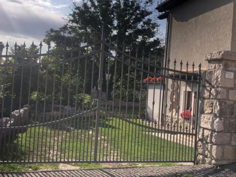 A Due Passi Dai Lupi Villa Civitella Alfedena Exteriör bild