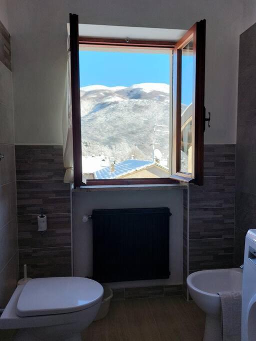 A Due Passi Dai Lupi Villa Civitella Alfedena Exteriör bild